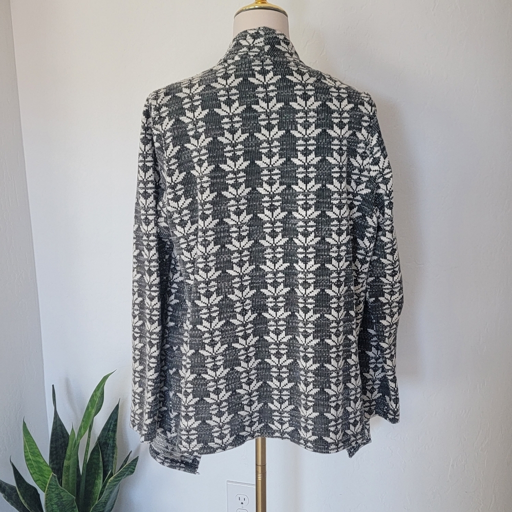 Kut From The Kloth Waterfall Cardigan Large Black White Floral Snowflake Pattern - Picture 2 of 9